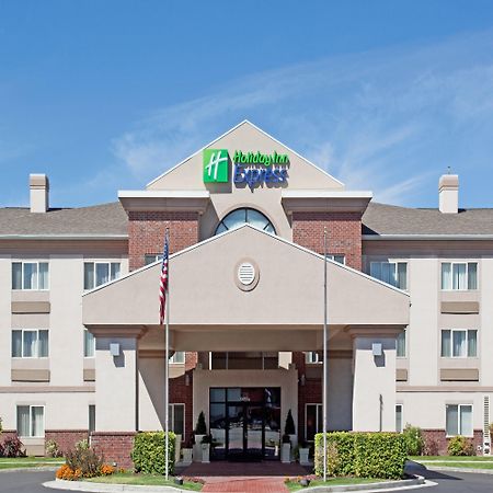 Holiday Inn Express Ogden By Ihg Exterior photo
