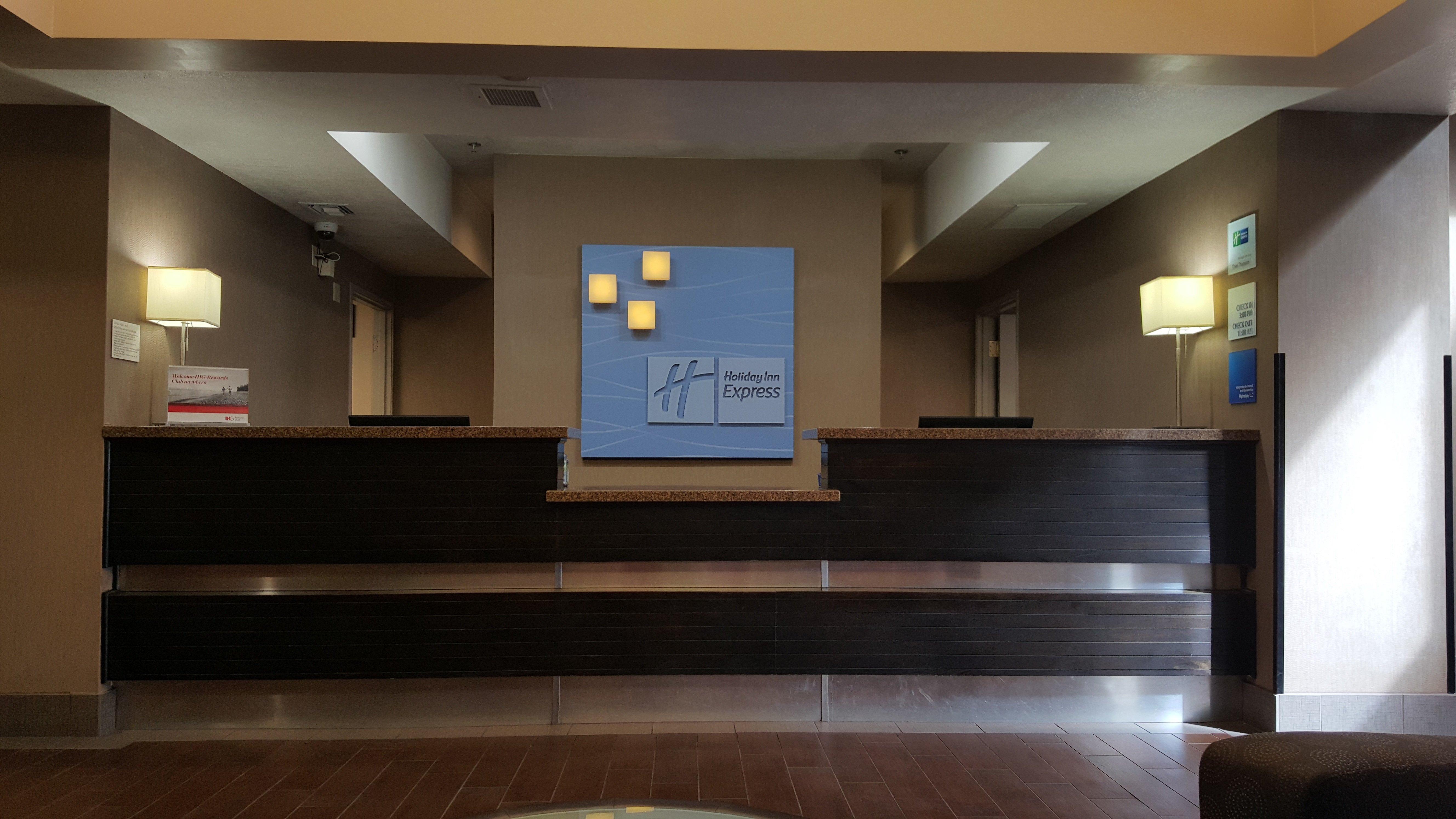 Holiday Inn Express Ogden By Ihg Exterior photo
